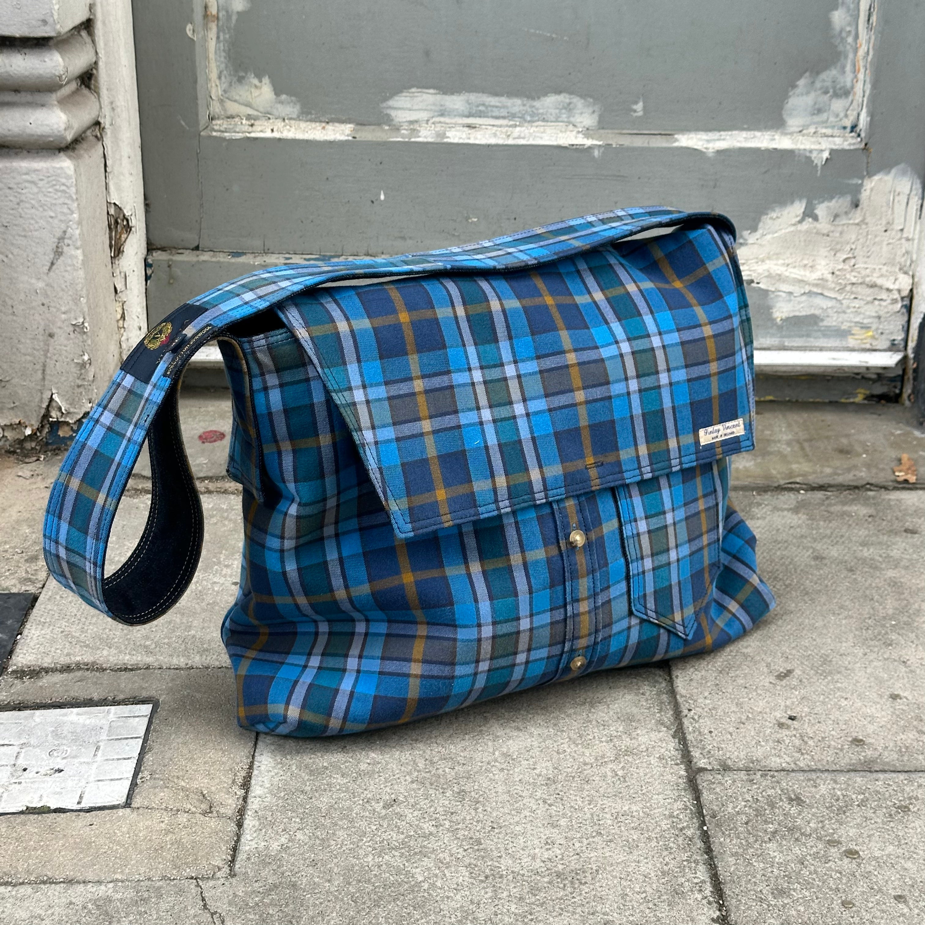 MESSENGER BAG 14