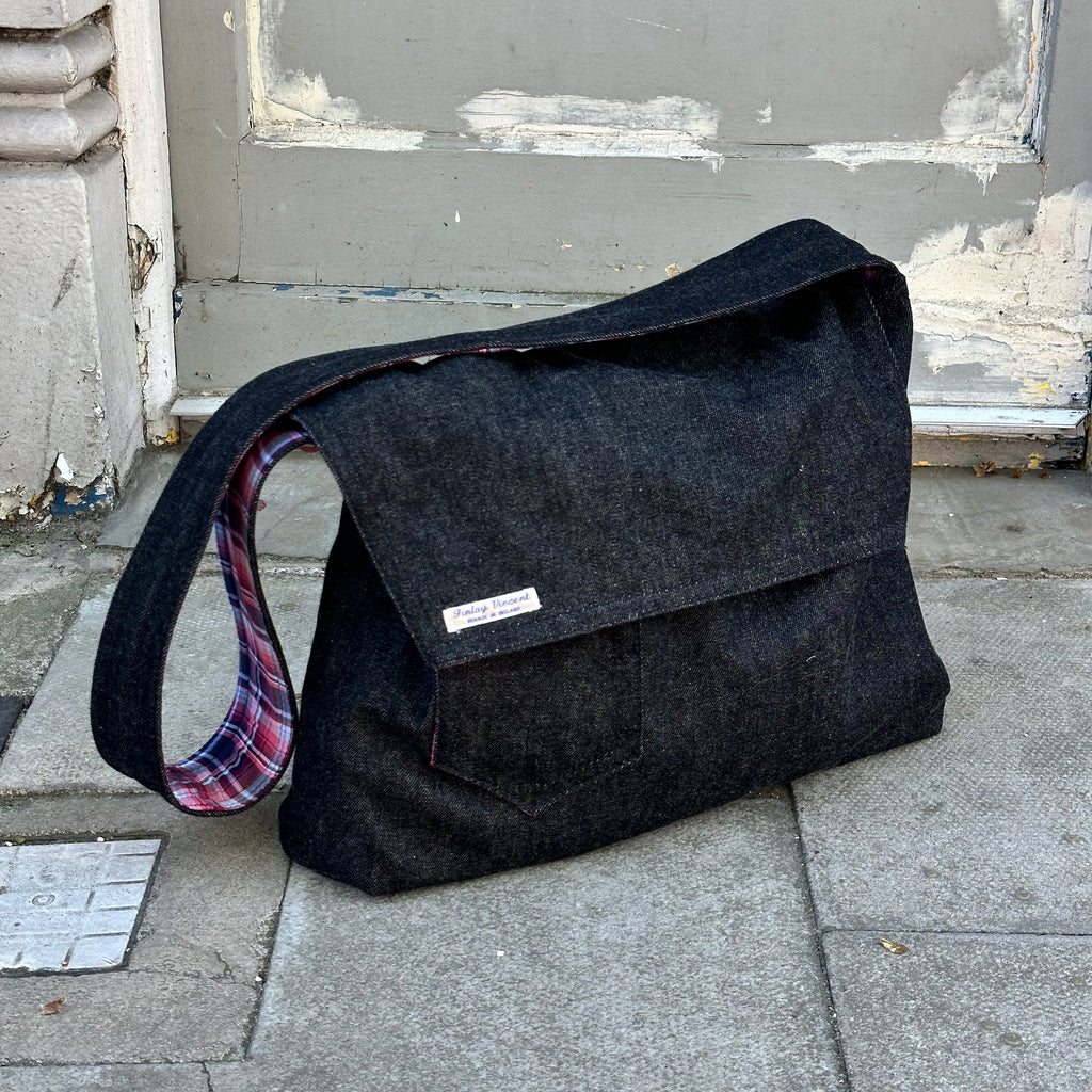 MESSENGER BAG 3